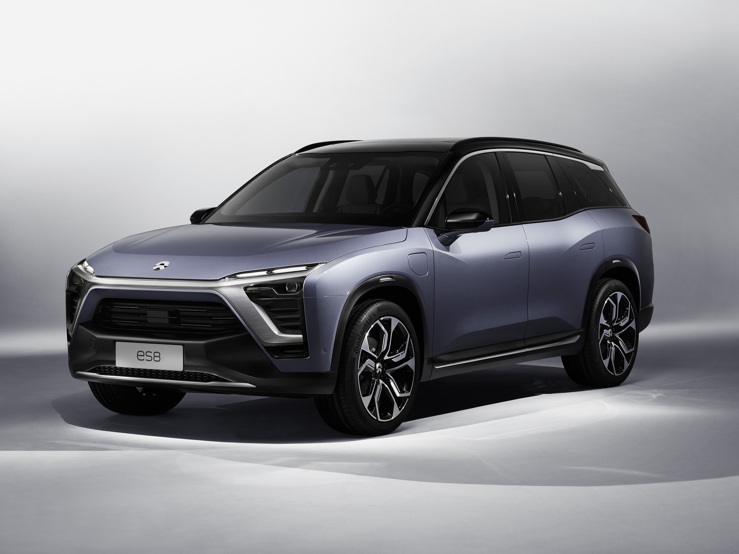 NIO_ES8_Front