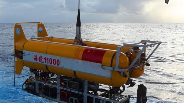 Chinas Hailong 11000 Dives 5630 Meters Under Sea Sets Ocean Depth