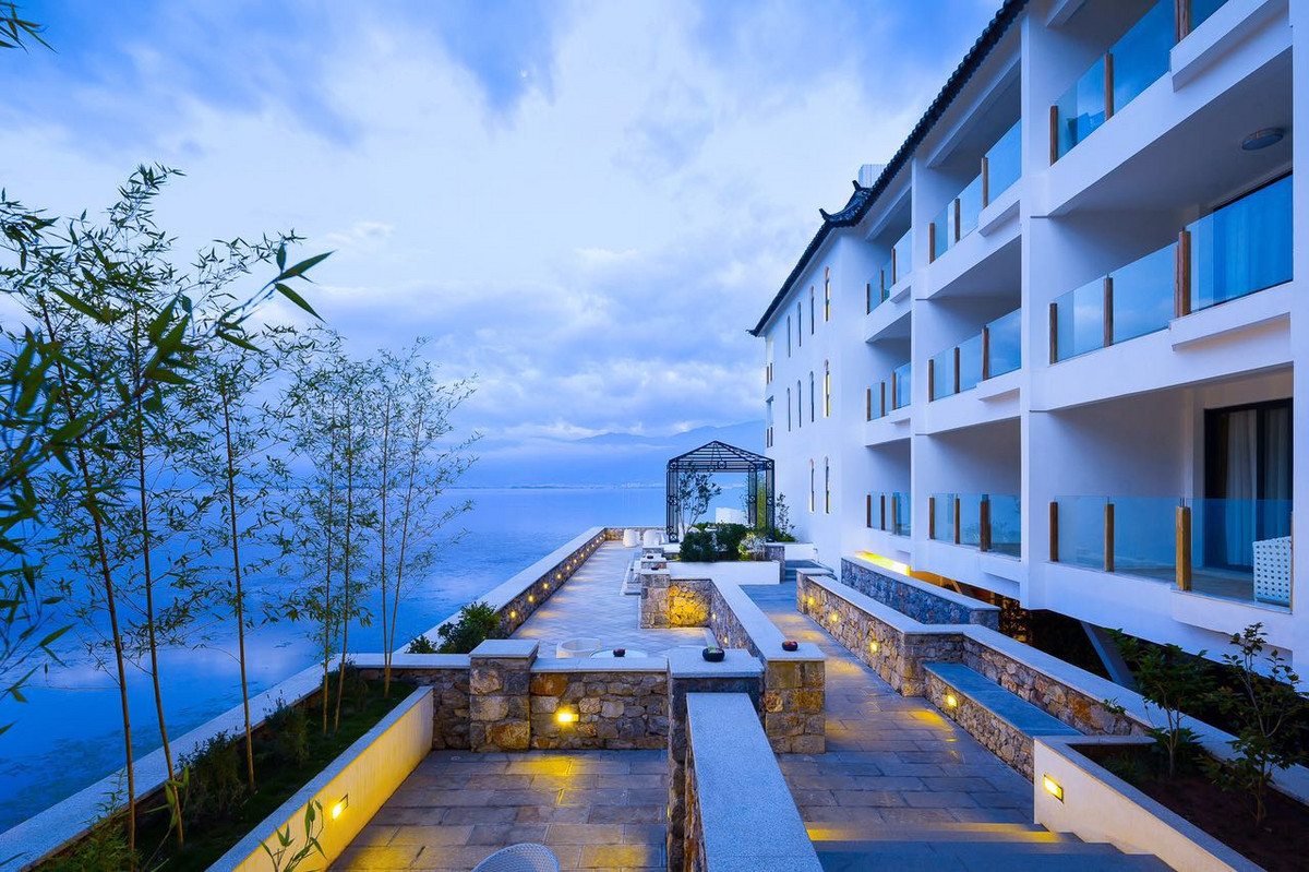 hotel-tourism